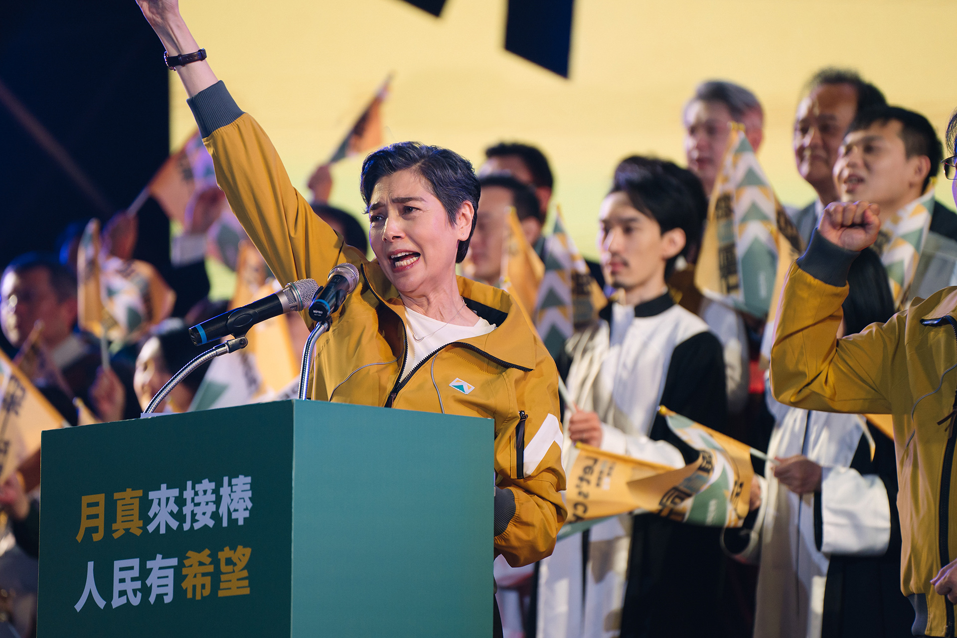 幕後|《人選之人-造浪者》靠200人撐起萬人造勢場面,總統候選人角色最卡關| 劇夠
