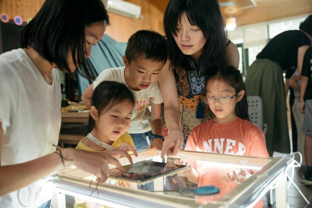 使用收集到的素材，親自製作動畫