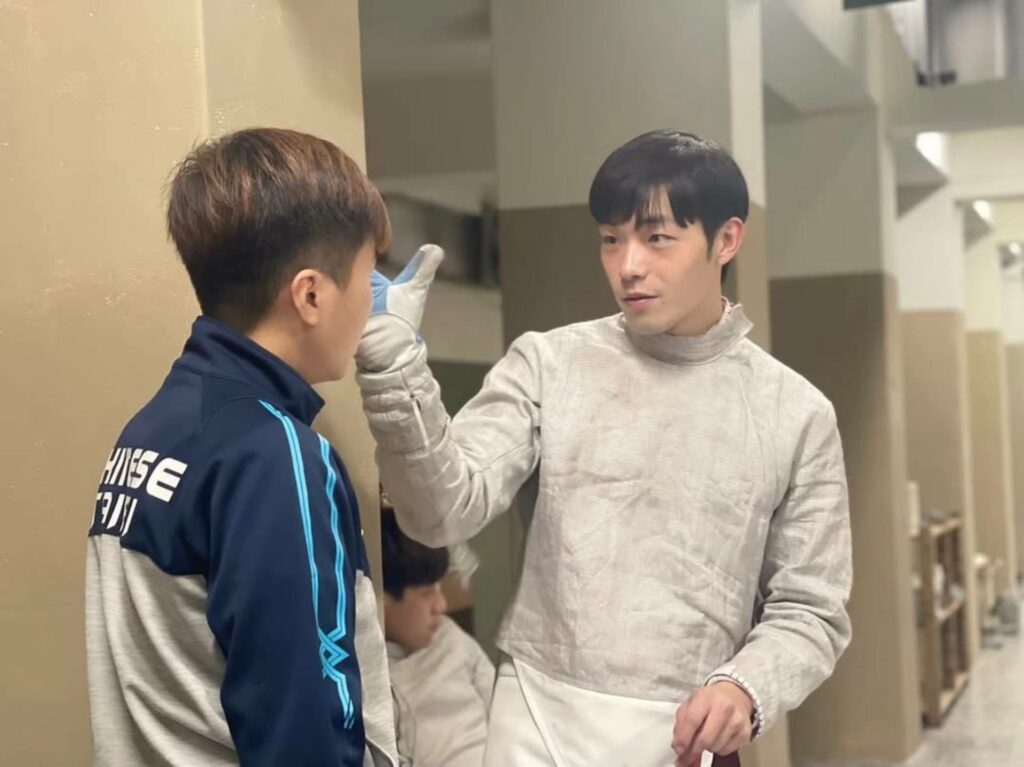 牧森於電影《刺心切骨》苦練擊劍六週，後來還自己跑去參加比賽。