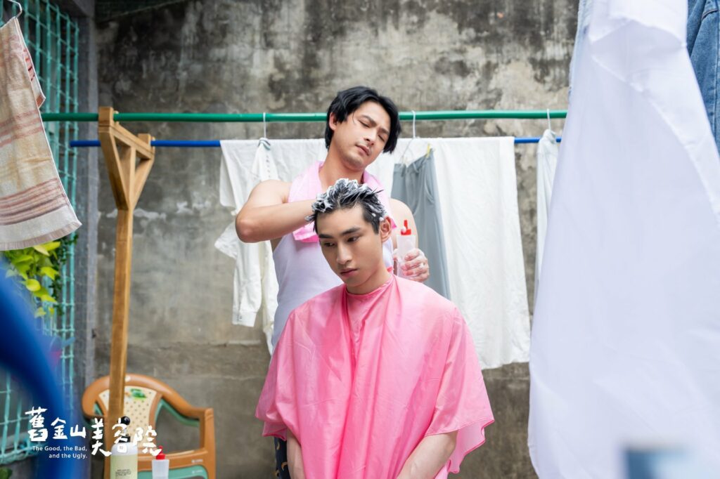 連晨翔和章廣辰所扮演的江之浩和鄧惟宇，結盟起來挖掘「臨臨集團」背後真相，卻因選擇不同而岔開。