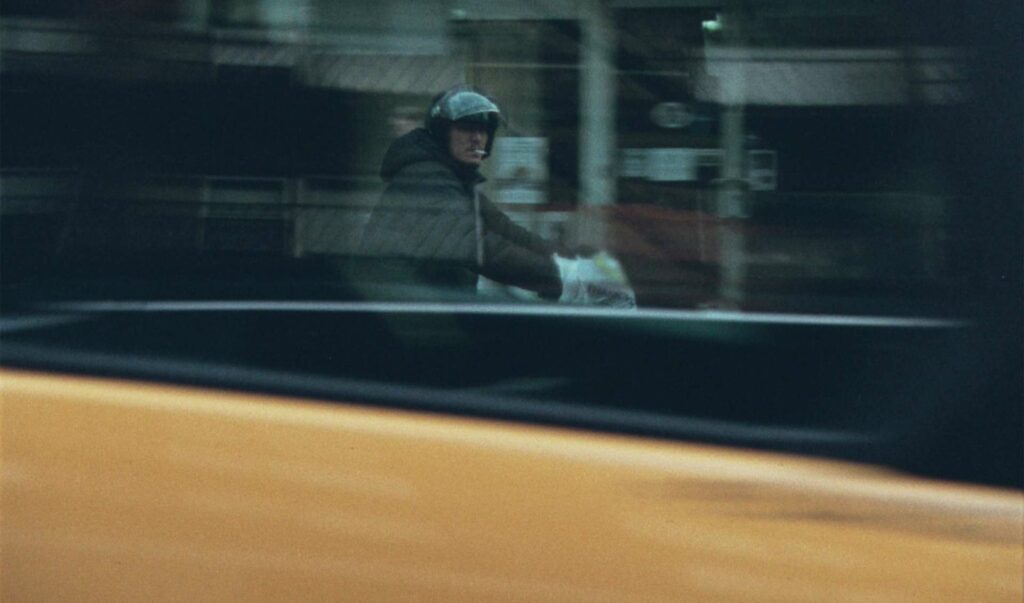 《幸福之路》堅持以16 毫米的底片拍攝。