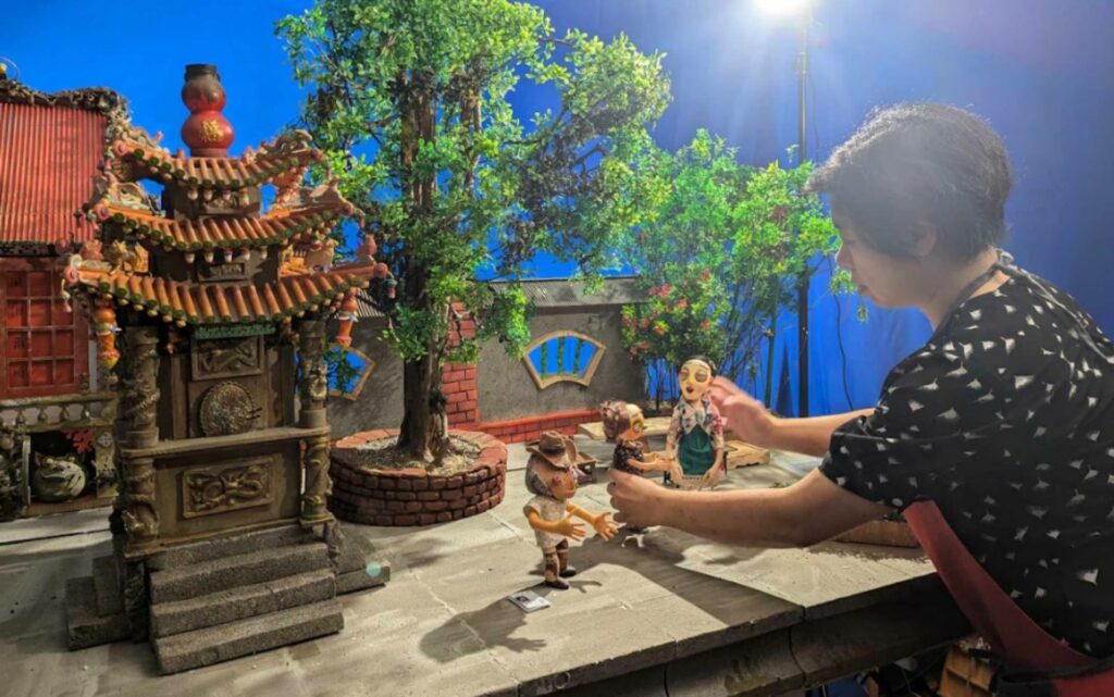 《我是陳派派》為全手工製作的停格動畫，戲偶造型皆為黃勻弦親手捏製及設計。（圖／小公視）