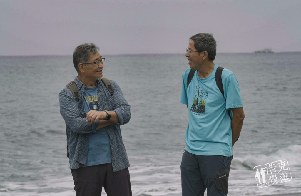 劉克襄和王浩一皆以自然書寫、關注地方人文歷史和環境生態著稱,兩人共同主持《浩克慢遊》已至第八季。