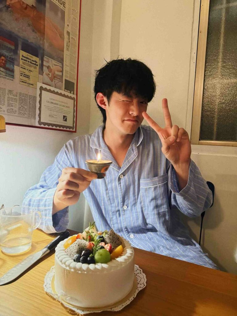 最近,余杰恩從家裡搬出來獨自生活,練習獨立、重新認識自己,提醒自己不要再逃避;如果要逃,至少也得知道為什麼逃。